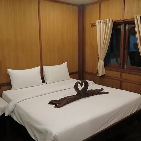 V-View Beach Resort Ban Tai Room photo
