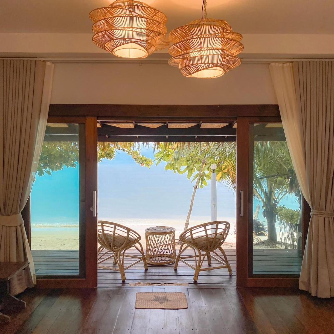 V-view Resor Baan Tai